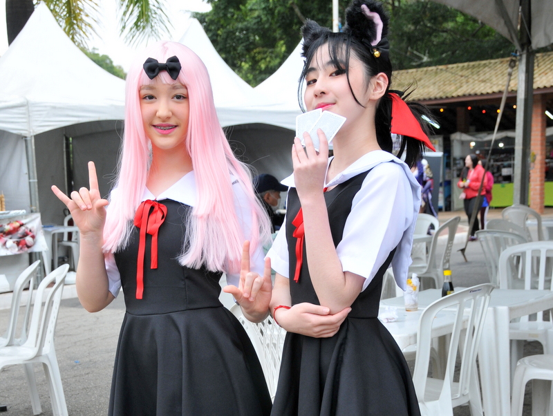 Cosplayers brasileiros em eventos de anime e games